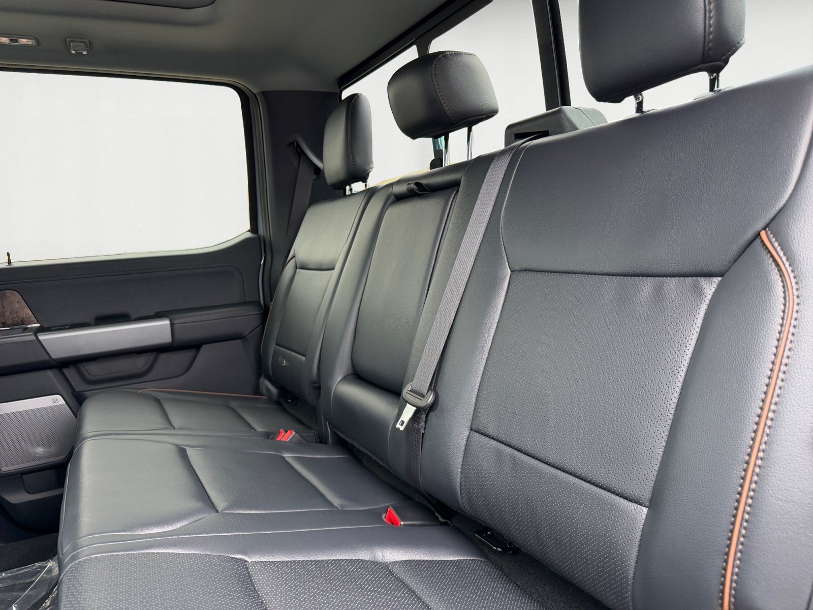 New 2026 Avalanche Ford LARIAT image 13