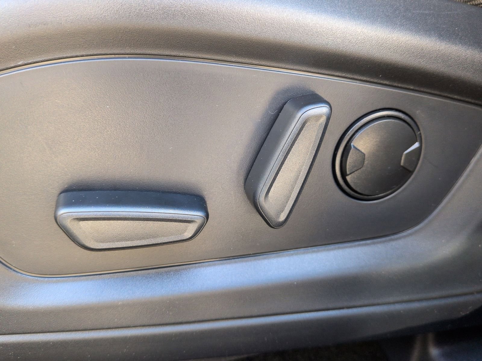2026 Ford Explorer Active - Photo 18