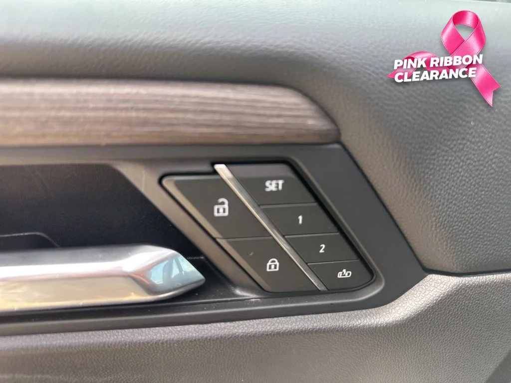 Used 2025 White GMC Denali image 10