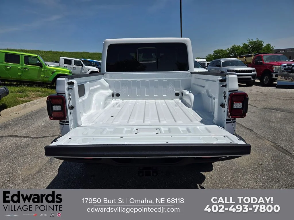 New 2026 Bright White Clear-Coat Exterior Paint Jeep Shadow Ops image 27