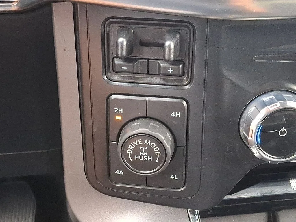 Certified Used 2022 Black Metallic Ford Lariat image 27