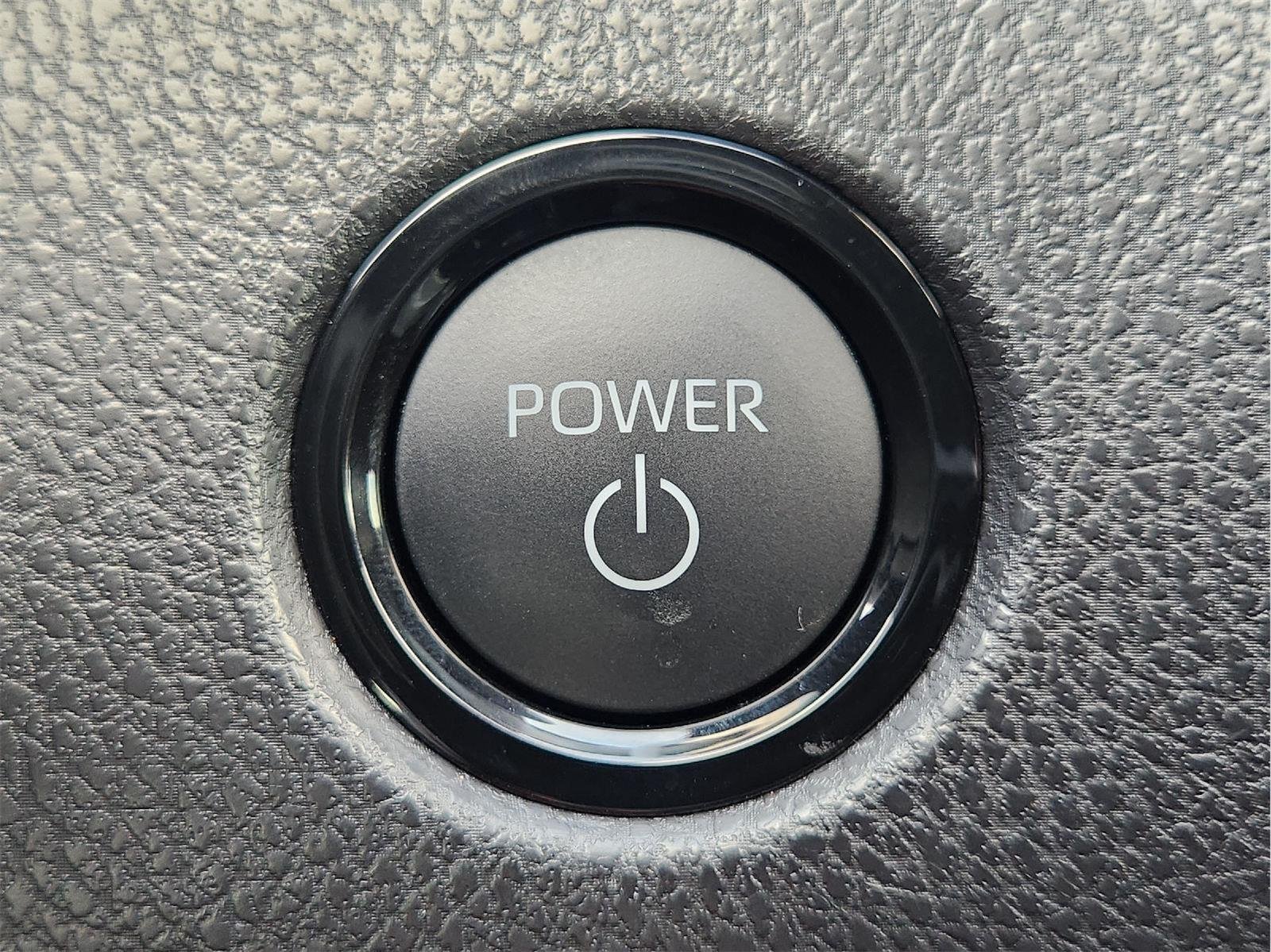 2025 Toyota Camry photo 21 of 33