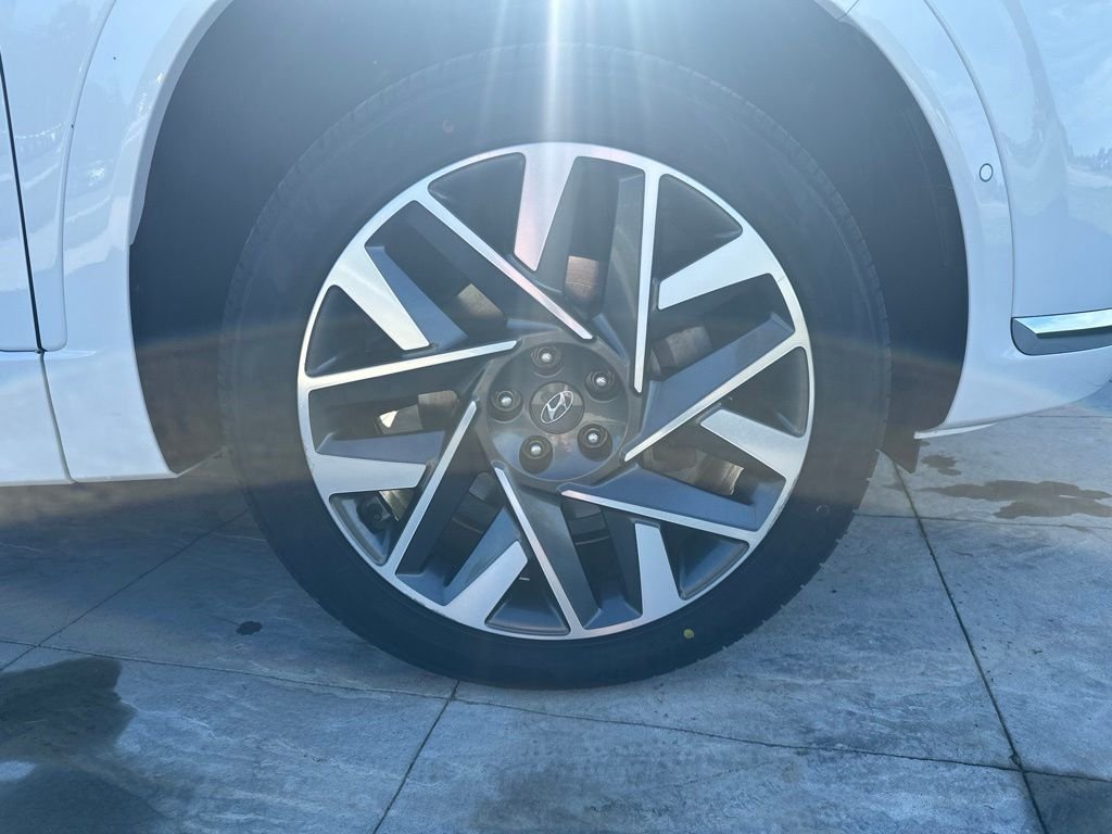 Certified Used 2023 White Hyundai Calligraphy image 6