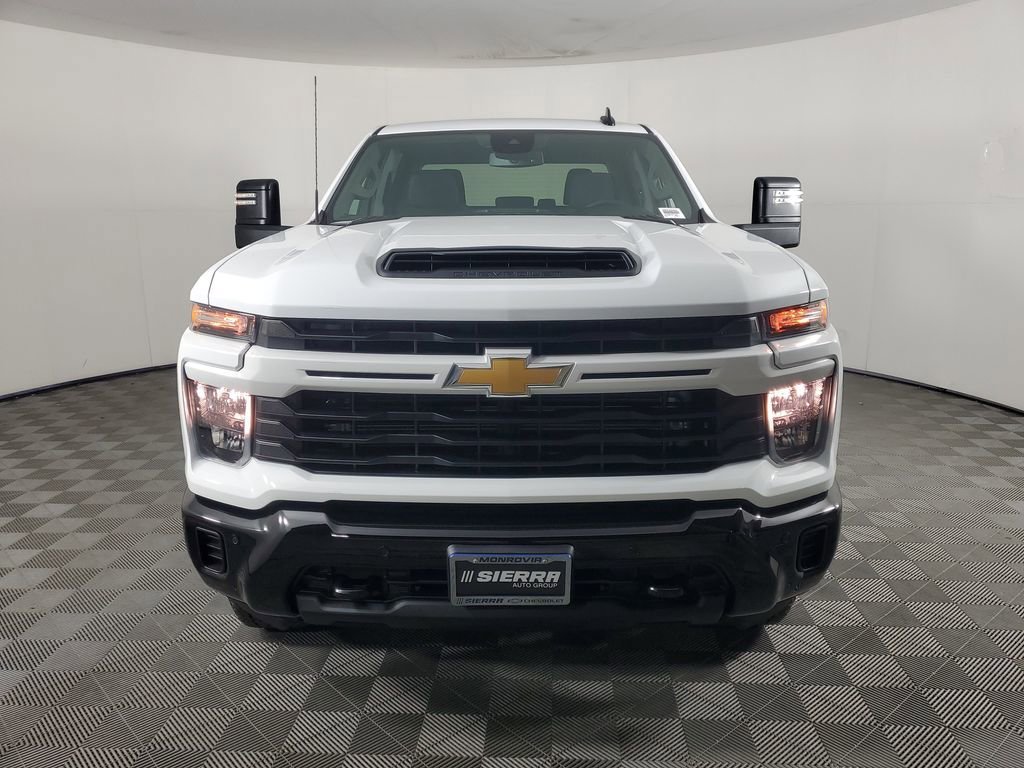 New 2026 Summit White Chevrolet Custom image 9