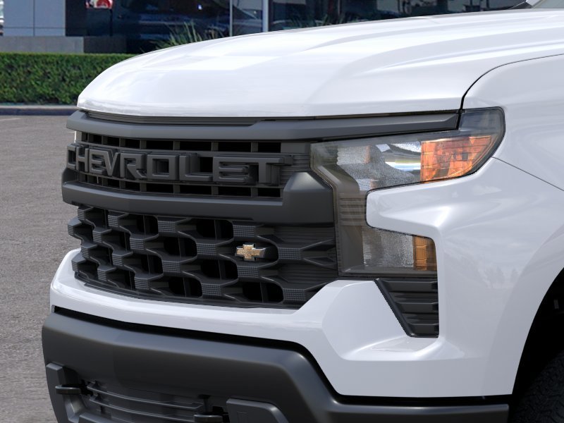 New 2026 Summit White Chevrolet WT image 13