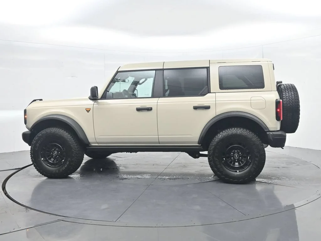 New 2026 Desert Sand Ford Badlands® image 10