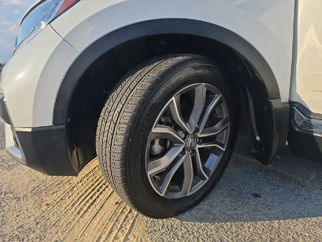 Used 2020 White Honda Touring image 34