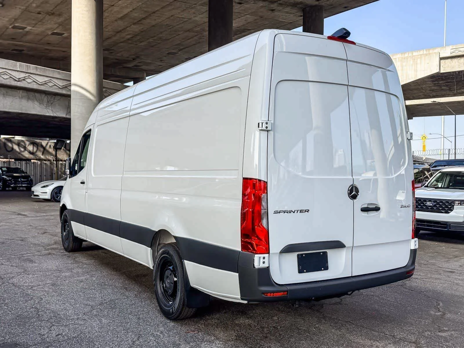 New 2026 Arctic White Mercedes-Benz Cargo 170WB High Roof RWD 2.0L I4 Diesel Turbo SO image 8