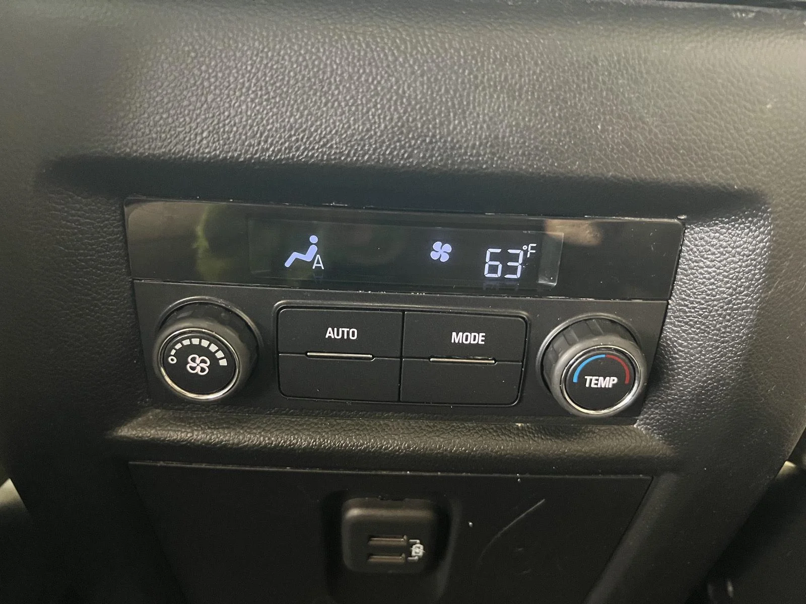 Used 2023 STERLING GRAY METALLIC Chevrolet LS image 18