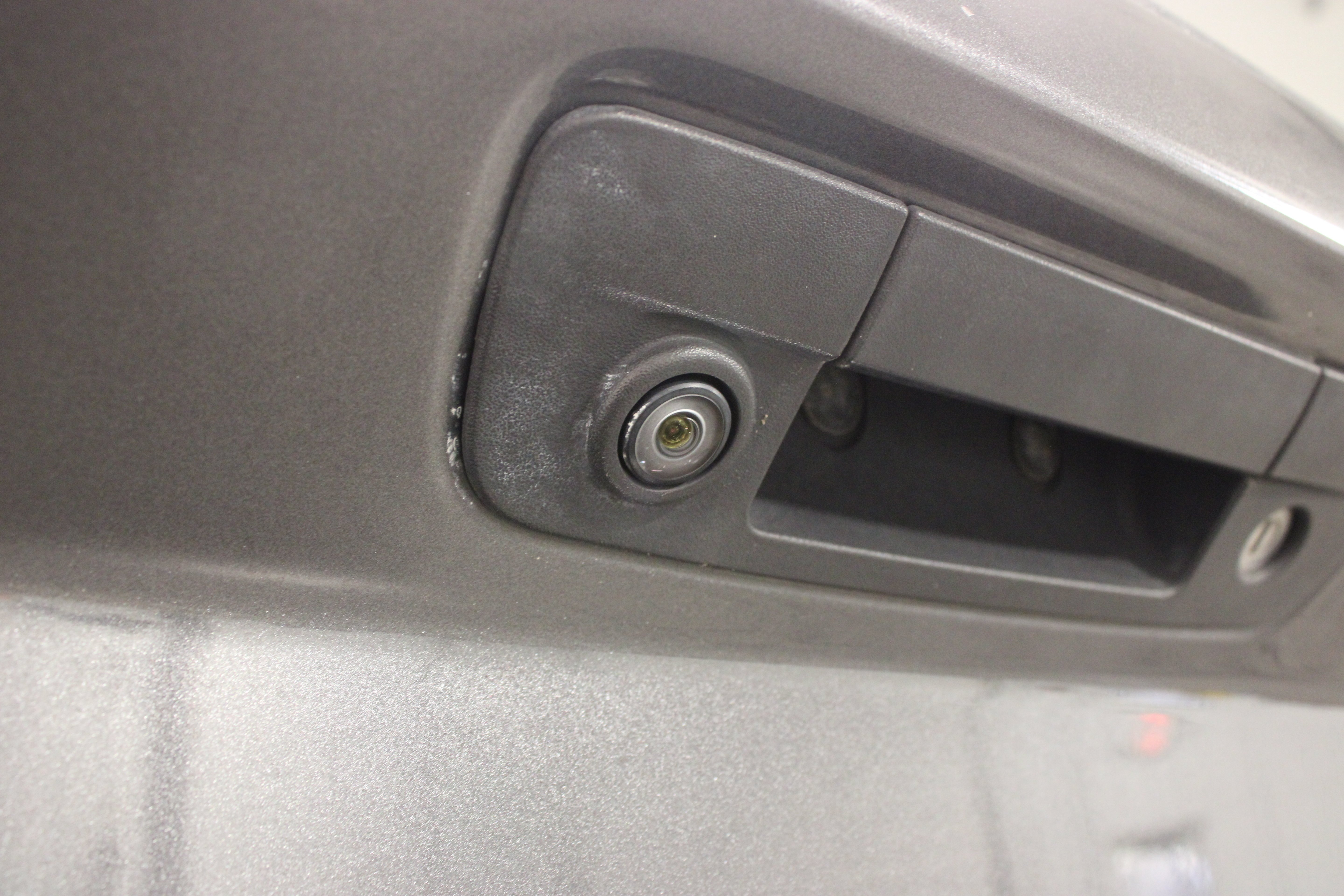 Used 2017 Granite Crystal Metallic Clearcoat Ram Express image 13