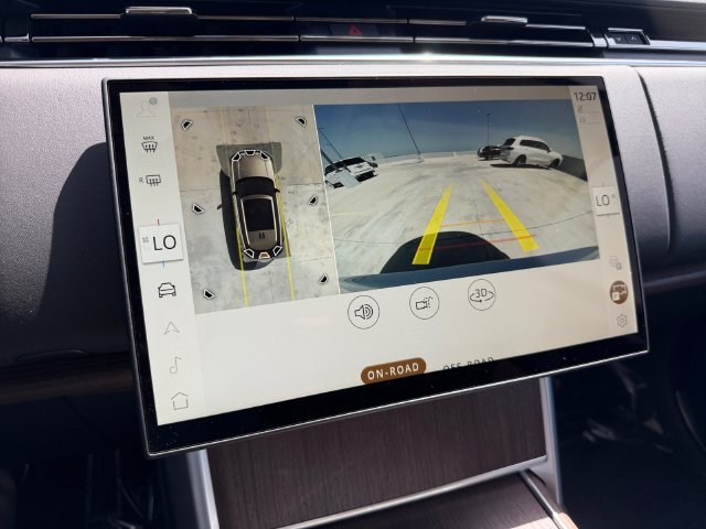 New 2027 Fuji White Land Rover SE image 21