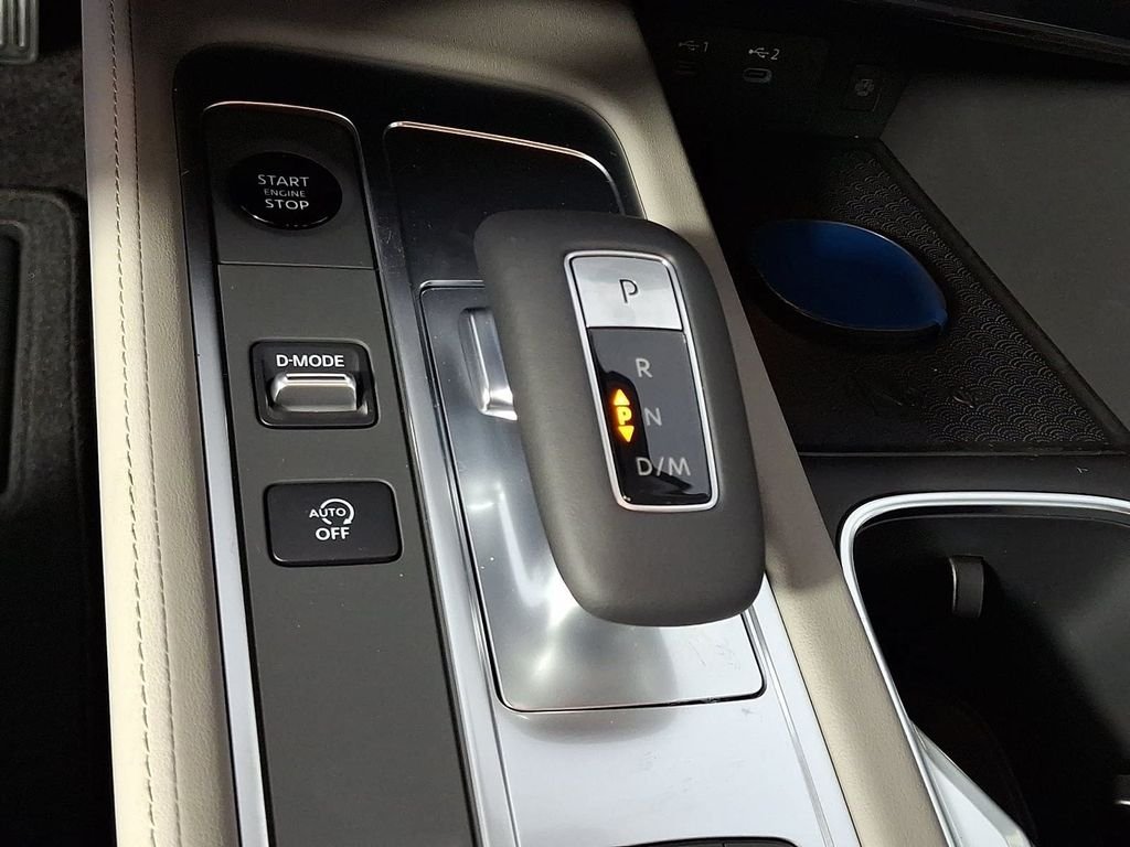 New 2027 GRAPHITE SHADOW INFINITI Luxe AWD image 15