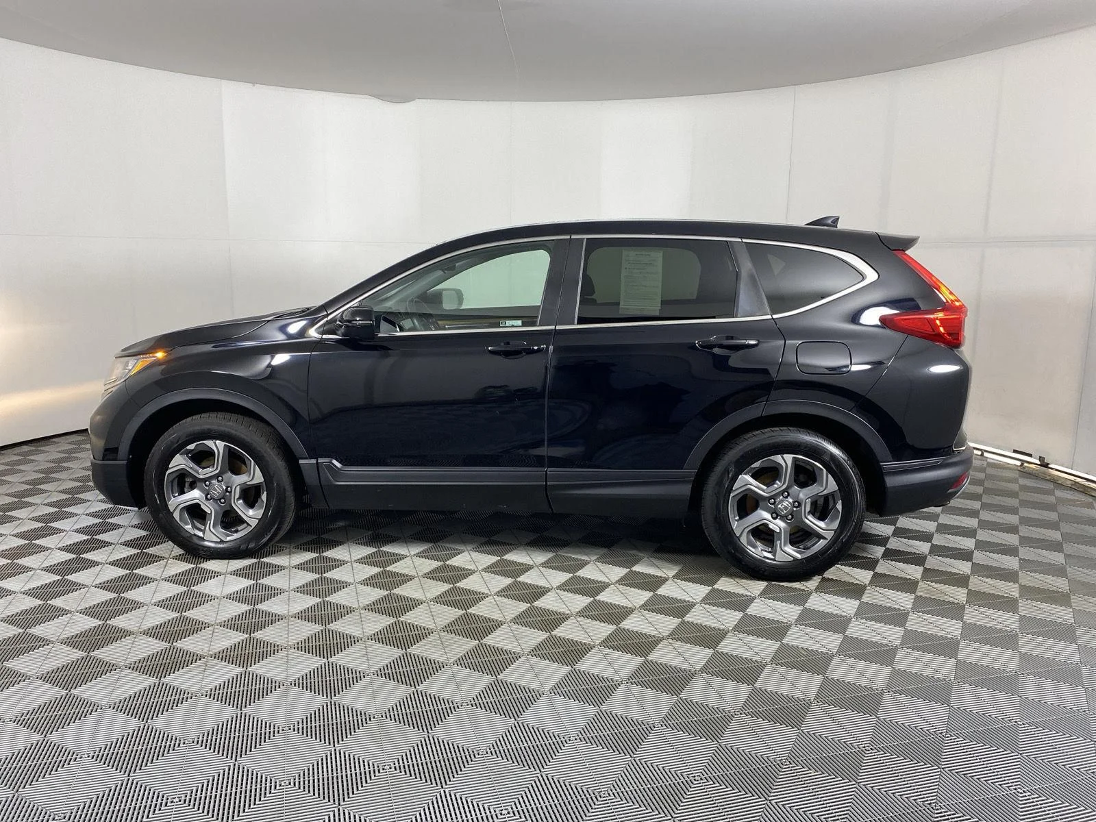 Used 2019 Crystal Black Pearl Honda EX image 4