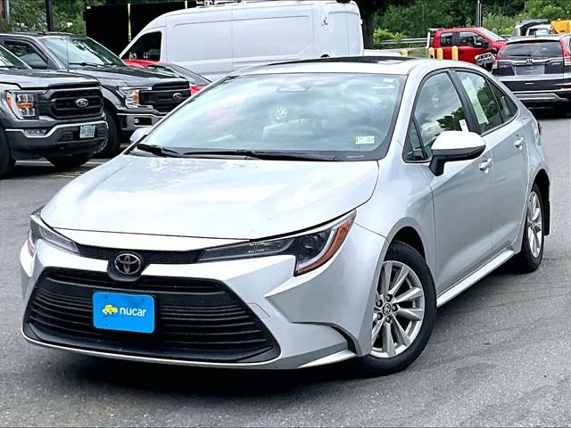 Used 2023 Silver Toyota LE image 3