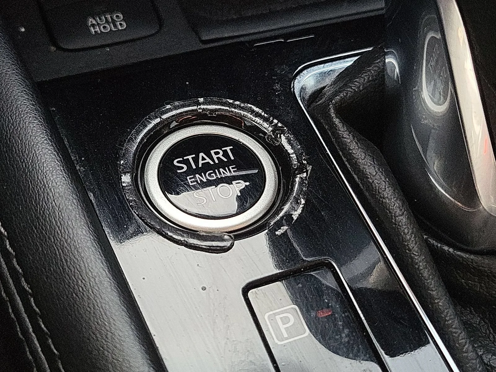 Used 2022 Black Nissan SR Xtronic CVT image 16