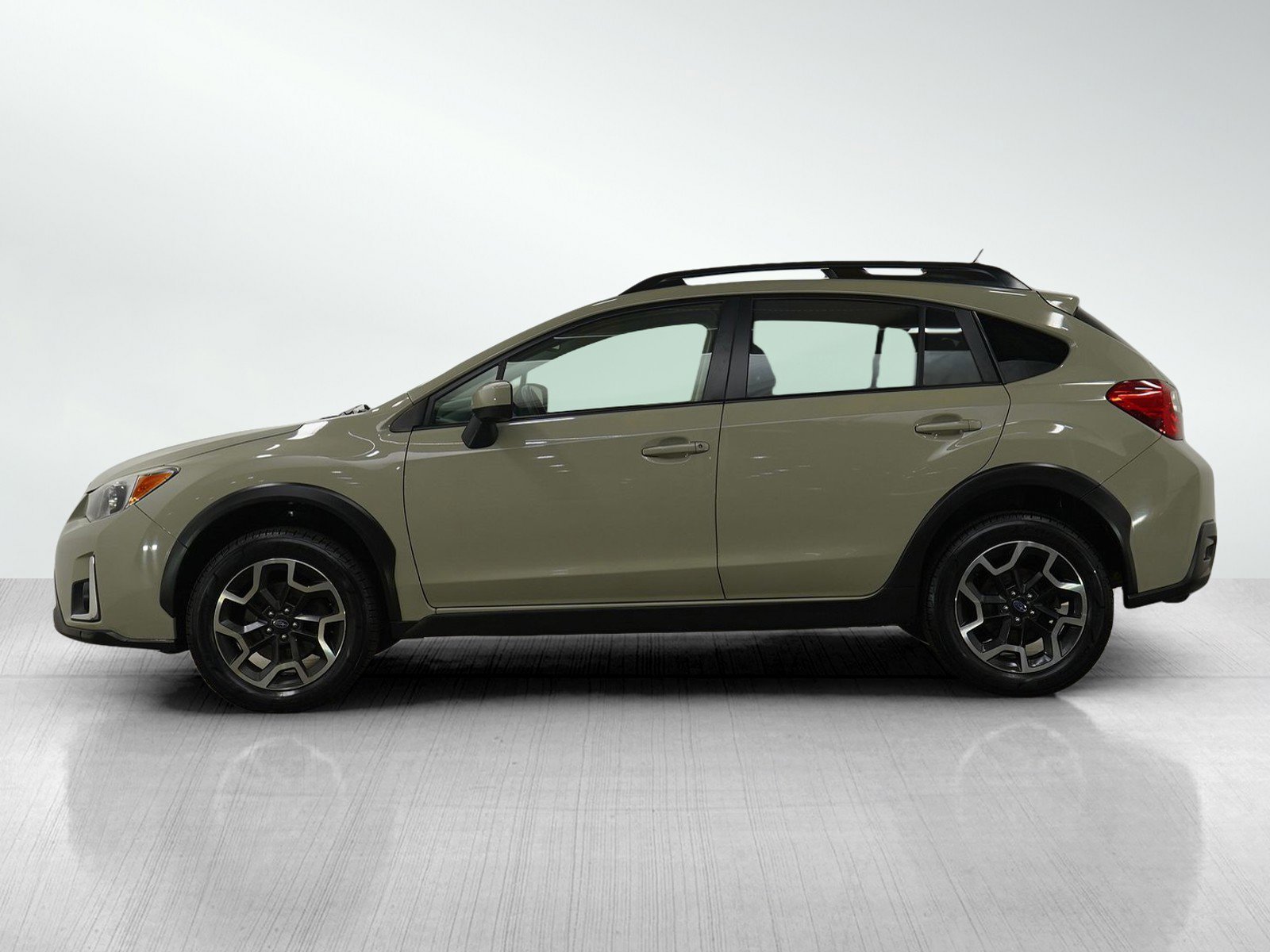 Used 2016 Subaru Crosstrek Premium with VIN JF2GPABC3G8211715 for sale in South Saint Paul, Minnesota