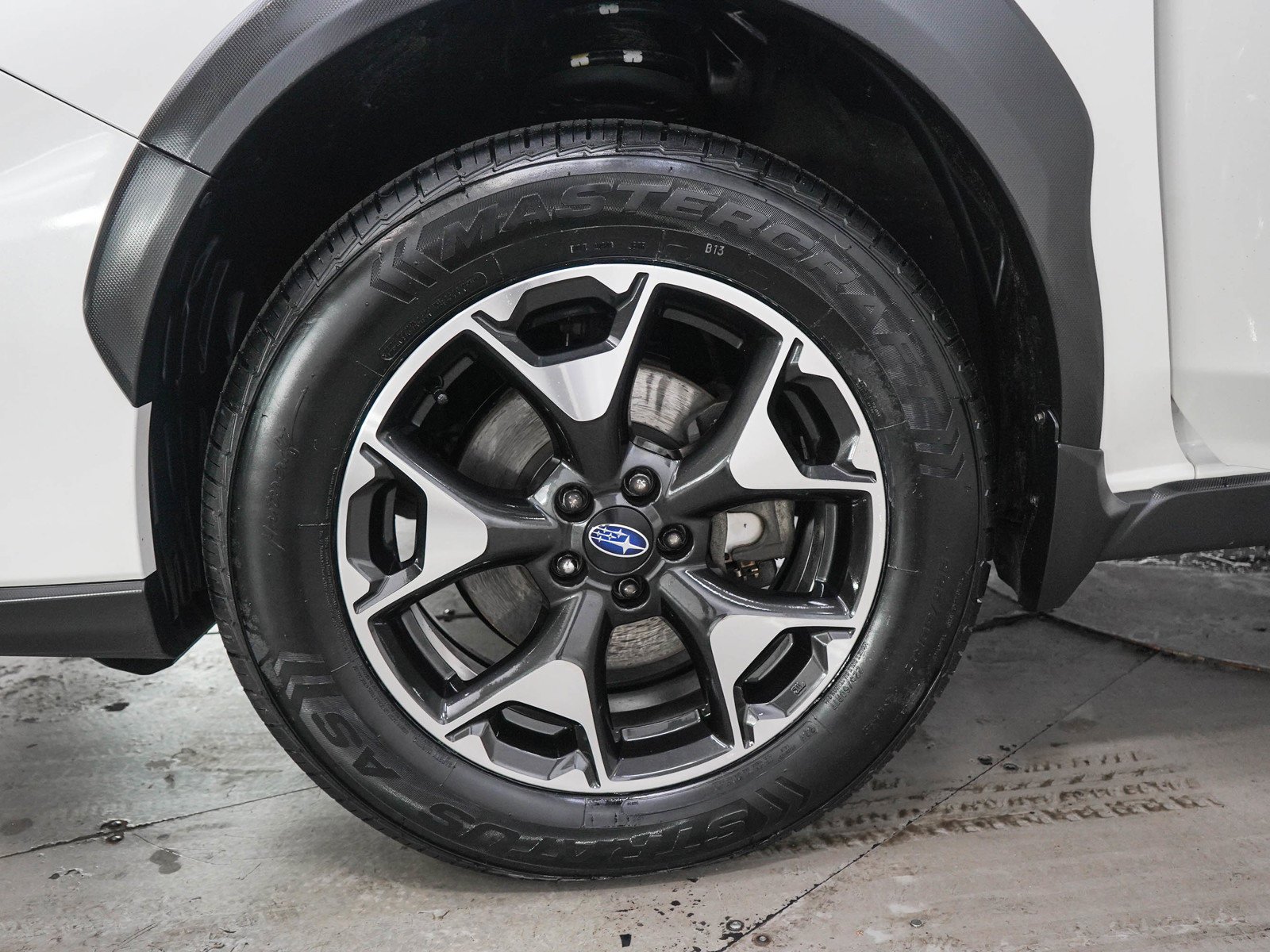 Used 2020 Crystal White Pearl Subaru Premium image 31