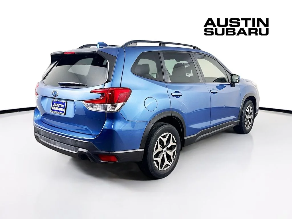 Used 2021 Blue Subaru Premium image 7
