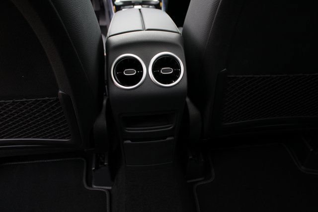 2025 Mercedes-Benz GLB Base - Photo 71