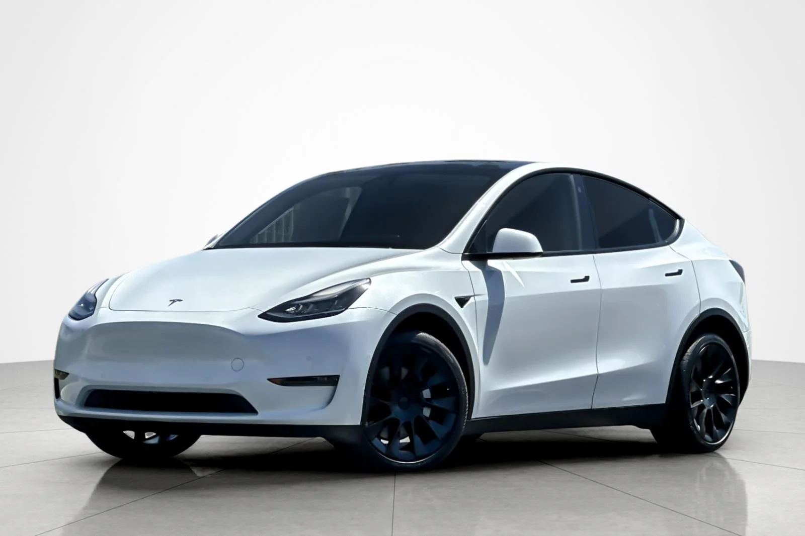 2021 Tesla Model Y Long Range Dual Motor All-Wheel Drive's photo