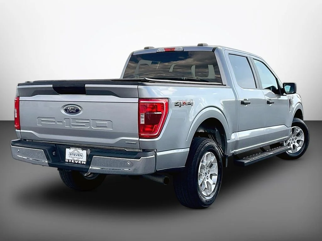Used 2023 Silver Ford XLT image 6