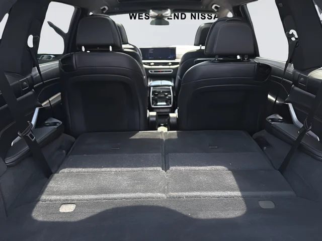 Used 2024 Gray BMW M60i image 27
