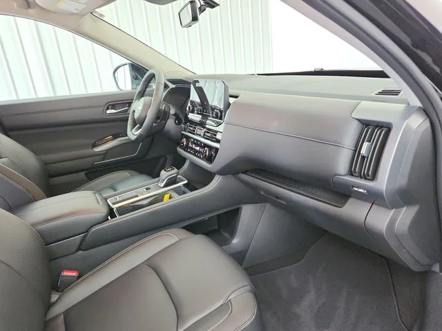 Used 2025 Black Nissan SL image 38