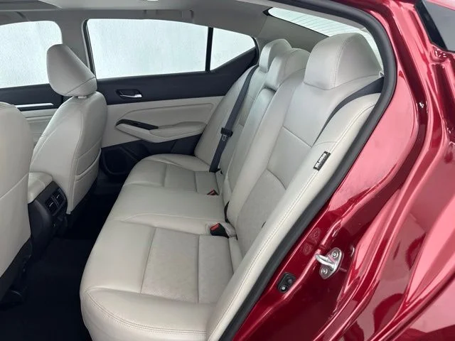 Used 2023 Red Nissan 2.5 SL image 25