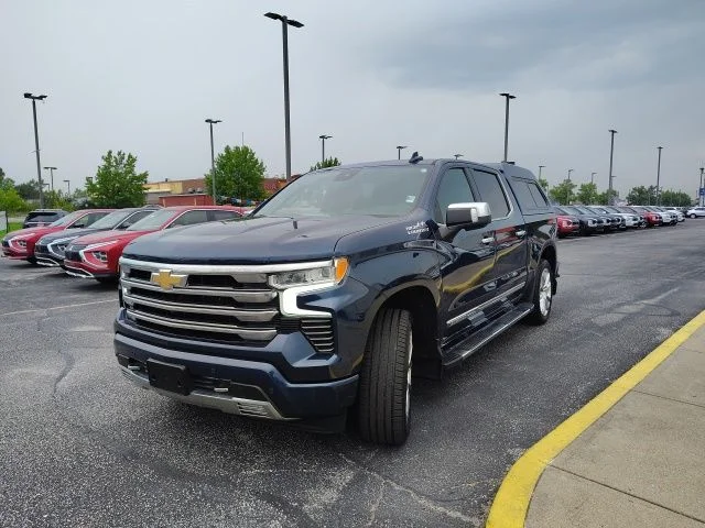Used 2023 Blue Chevrolet High Country image 3