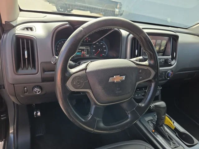 Used 2016 Gray Chevrolet Z71 image 9