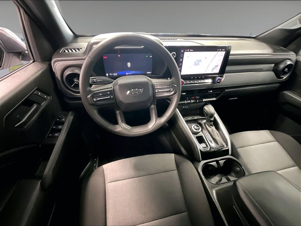 Used 2025 White Chevrolet Trail Boss image 17