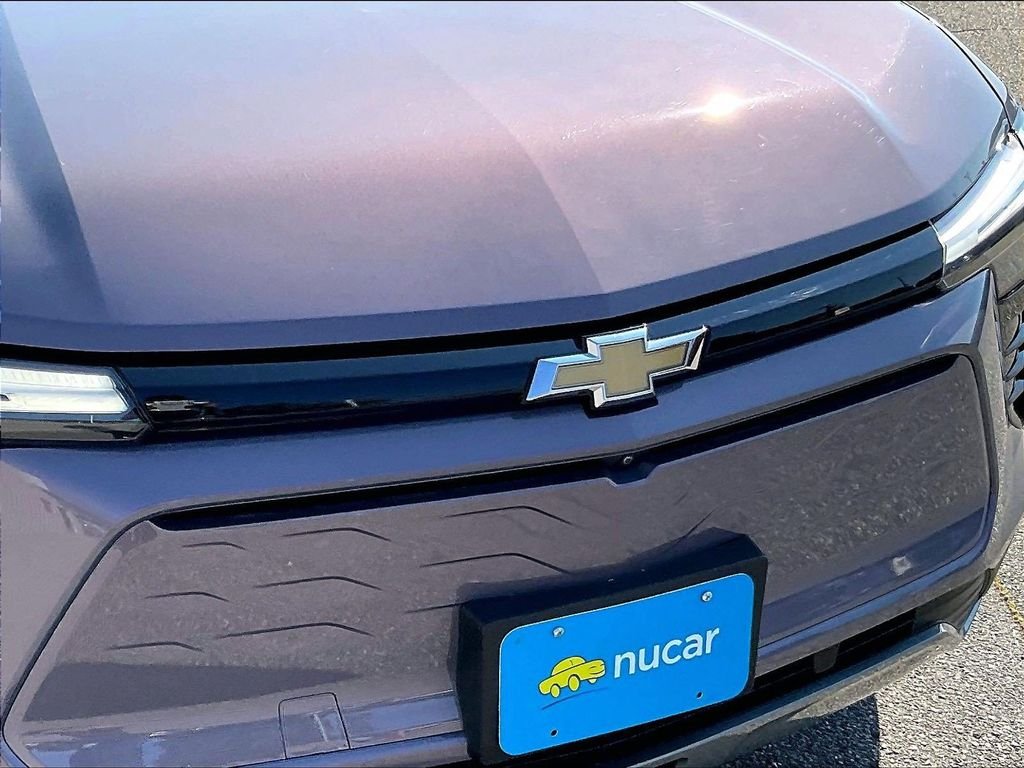 Used 2024 Gray Chevrolet LT image 31