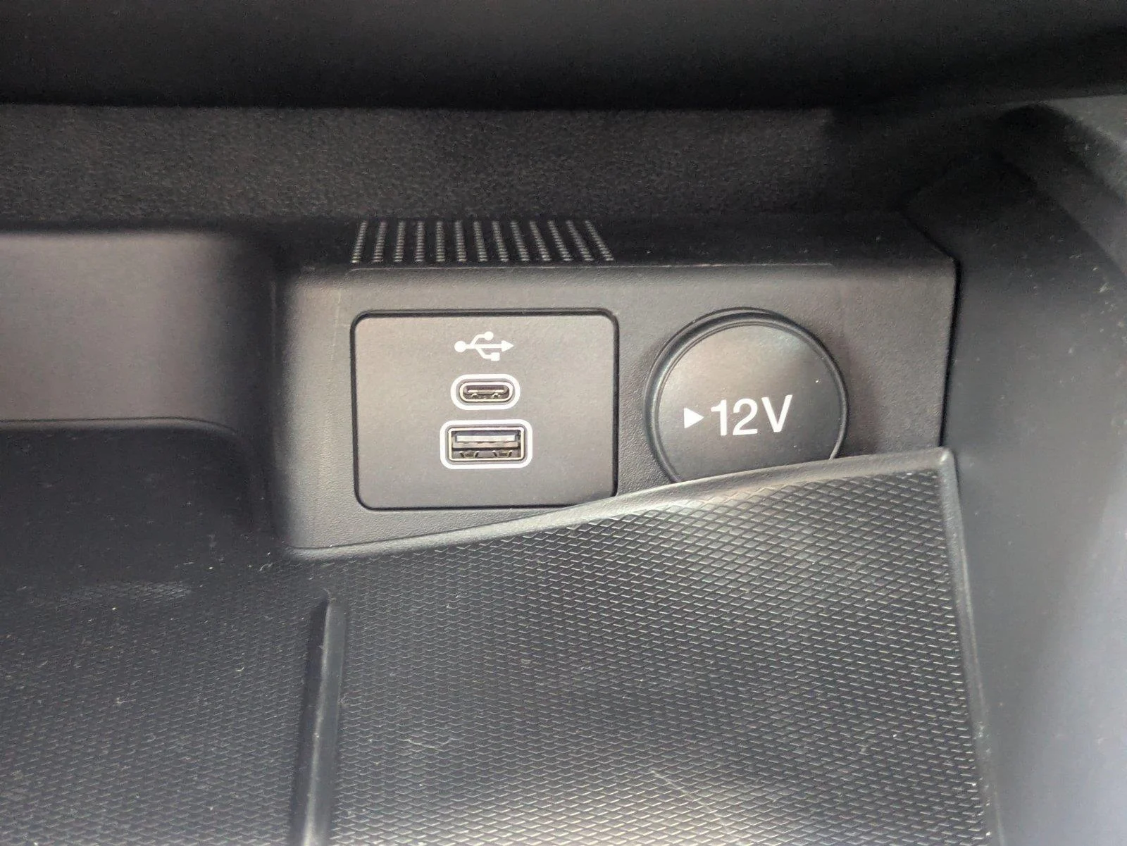 2026 Ford Escape Active - Photo 45