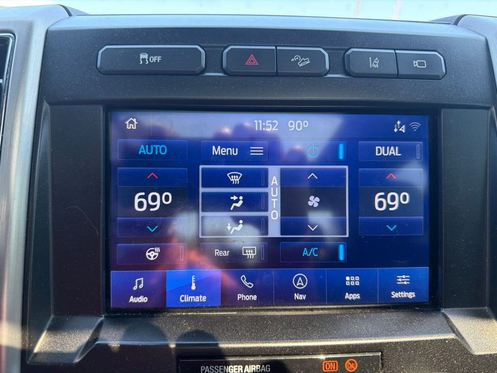 Used 2020 Magnetic Ford Platinum image 23