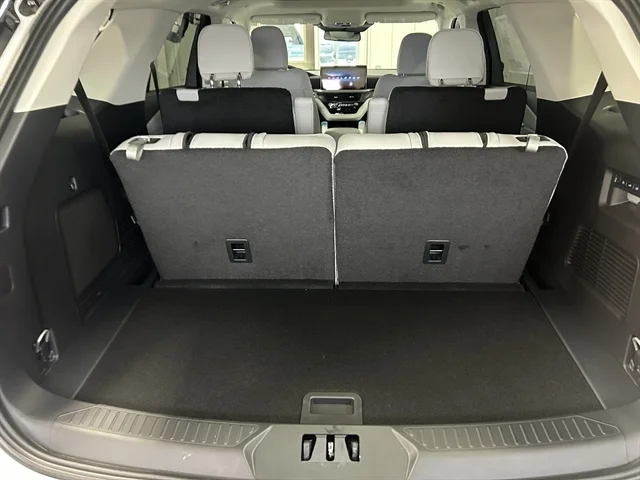 New 2026 Star White Metallic Tri-Coat FORD Platinum™ image 8