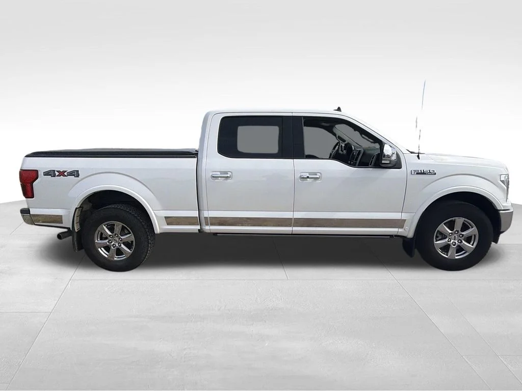 Used 2019 White Platinum Clearcoat Metallic Ford Lariat image 8