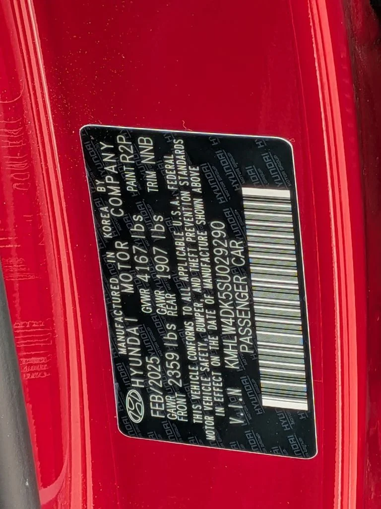 Used 2025 Red Hyundai Base image 30