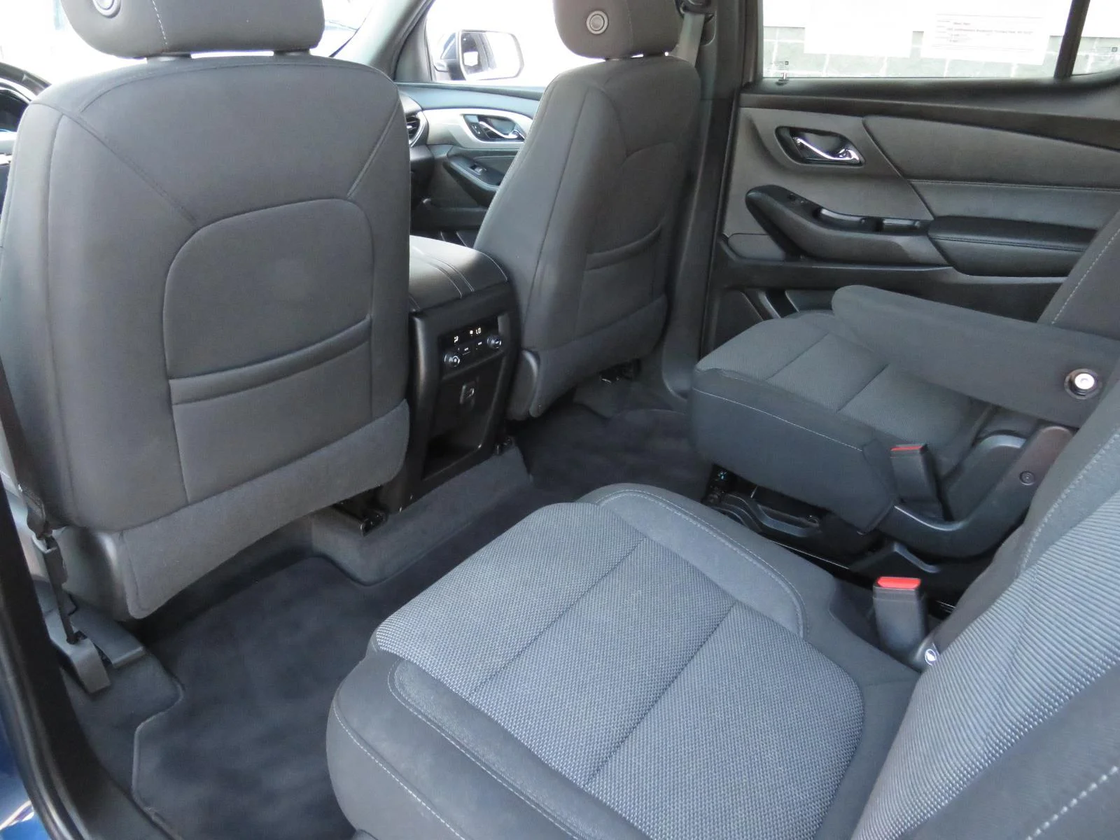 Used 2023 Northsky Blue Metallic Chevrolet LT Cloth image 25