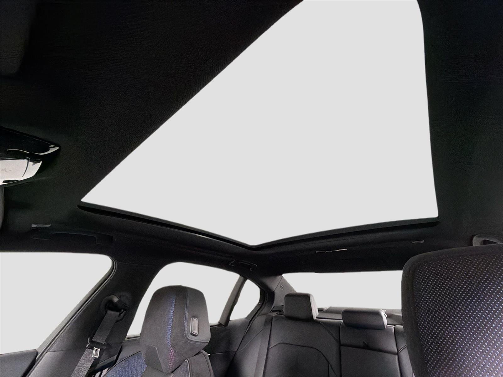 2026 BMW 5 Series 530i - Photo 23
