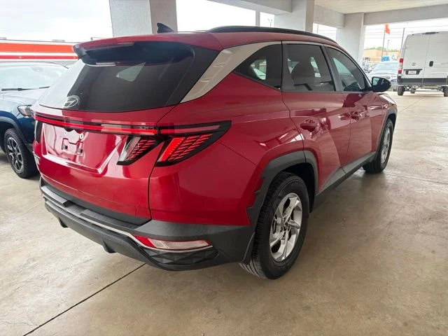 Used 2022 Red Hyundai SEL image 8