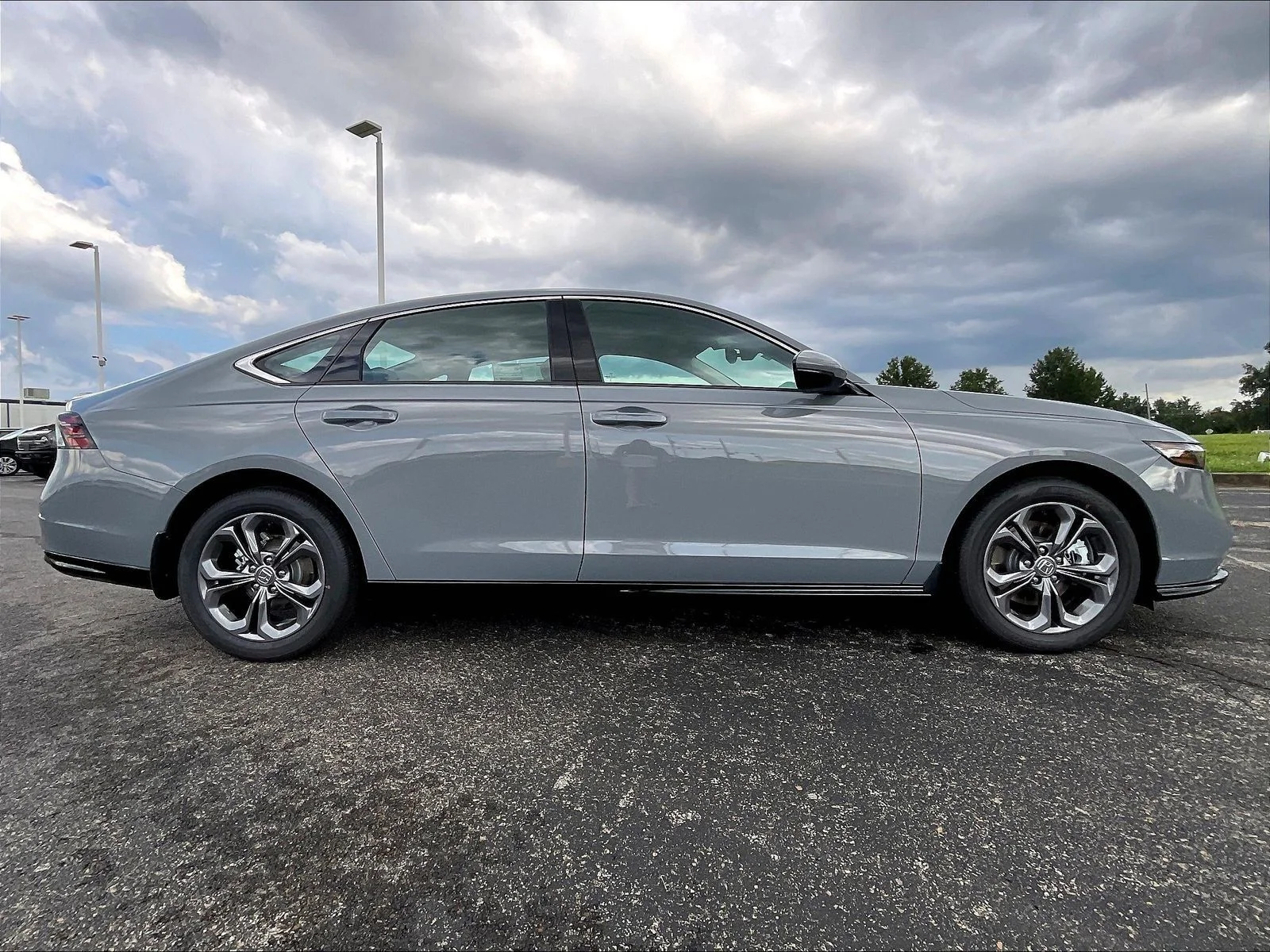 New 2026 Urban Gray Pearl Honda EX-L image 2