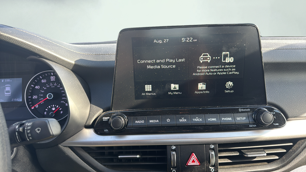Used 2019 Red Kia LXS image 14