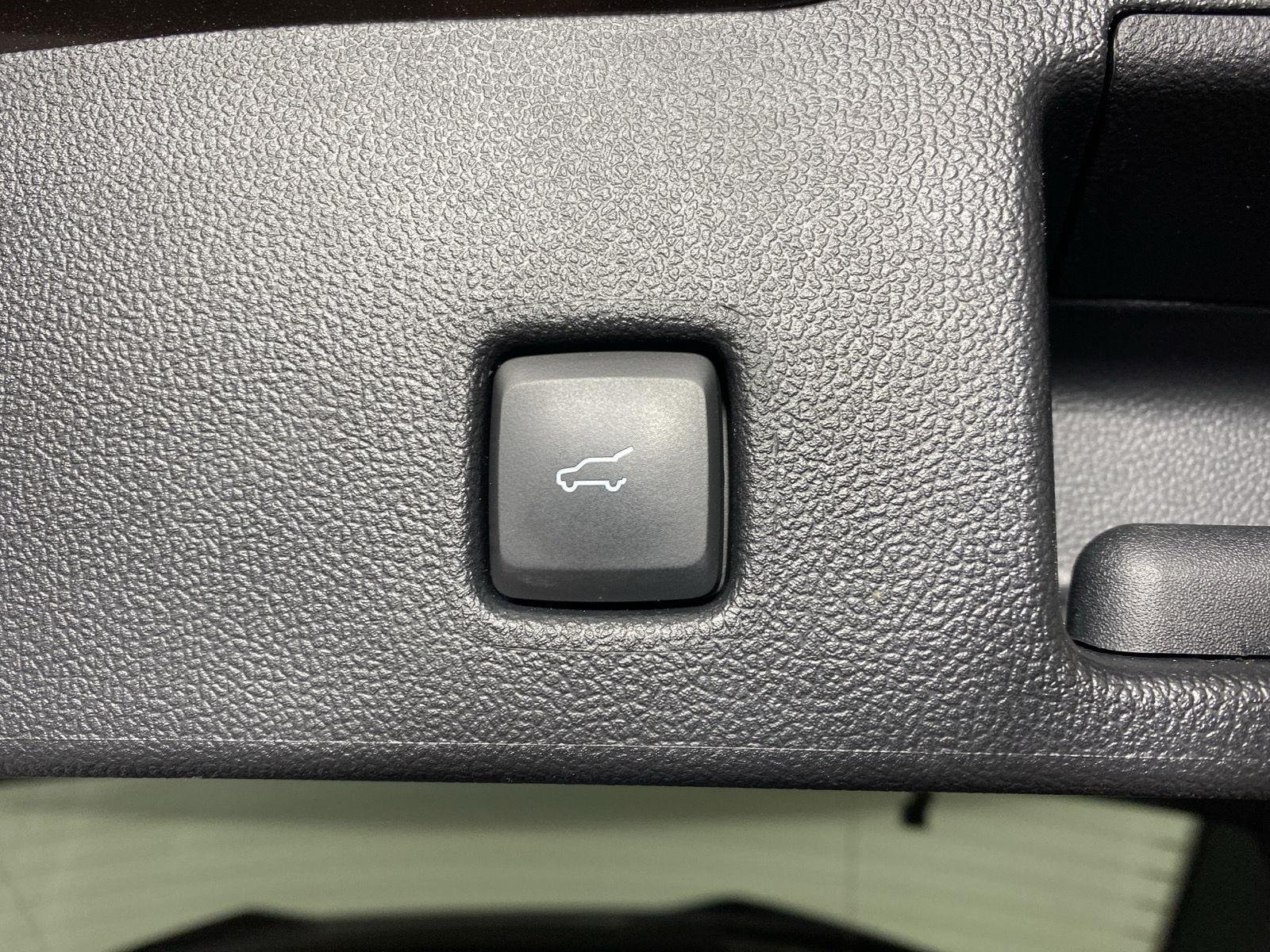 Used 2023 Cinnabar Red Ford ST-Line Select image 29