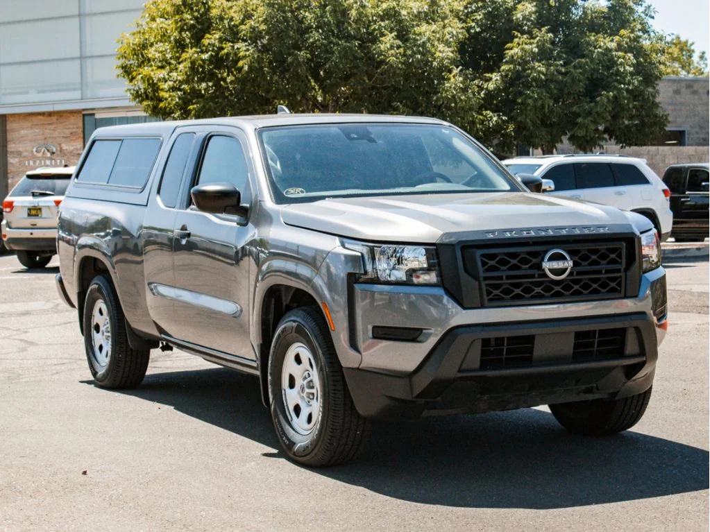 Used 2022 Gun Metallic Nissan S image 3