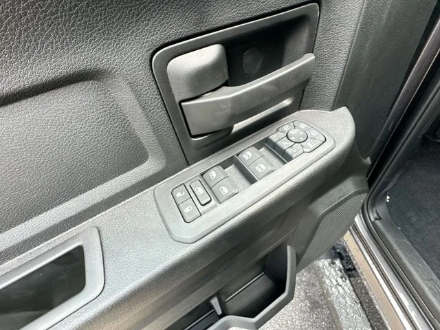 New 2026 Granite Crystal Metallic Clearcoat RAM Tradesman image 16