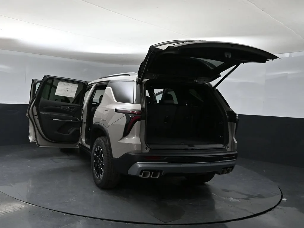 2026 Chevrolet Traverse Z71 - Photo 40
