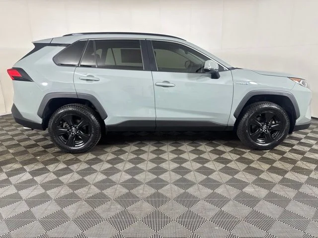Used 2019 Lunar Toyota XLE image 2
