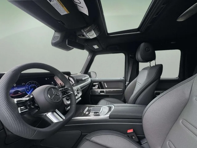 New 2027 MANUFAKTUR Night Black Magno Mercedes-Benz G 580 image 9