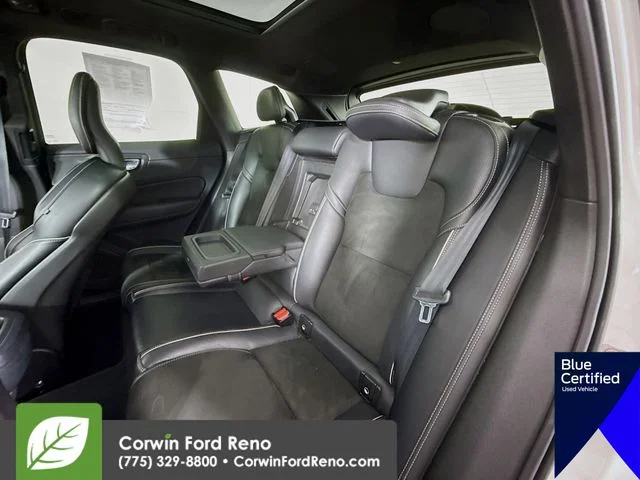 Used 2019 Ice White Volvo T5 R-Design image 29