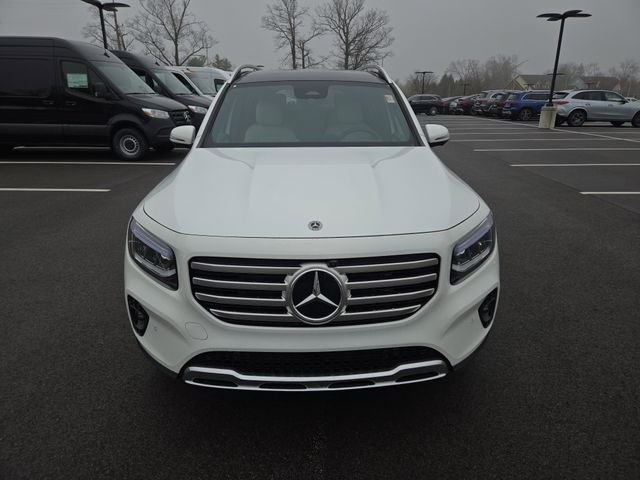 New 2026 Polar White Mercedes-Benz GLB250 image 8